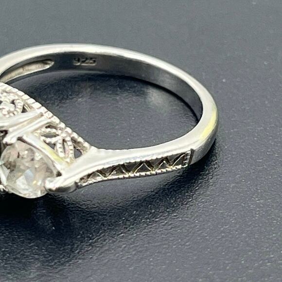 RJ Graziano Designer Vintage Sterling Silver‎ Blue White Topaz Ring Size 8.5 - Picture 9 of 10